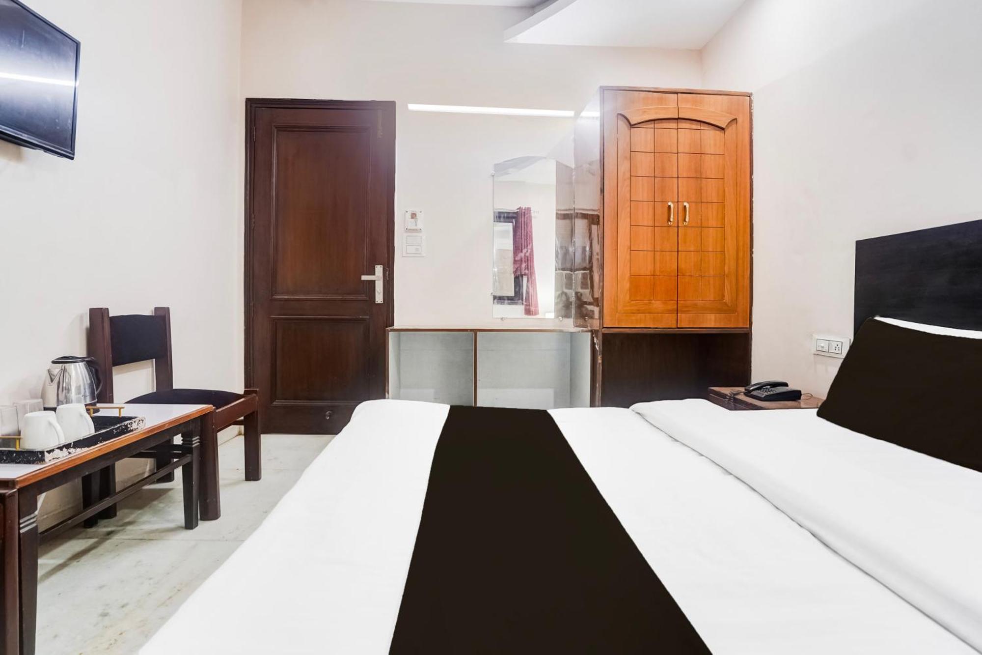 Fabhotel De Gold New Delhi Luaran gambar