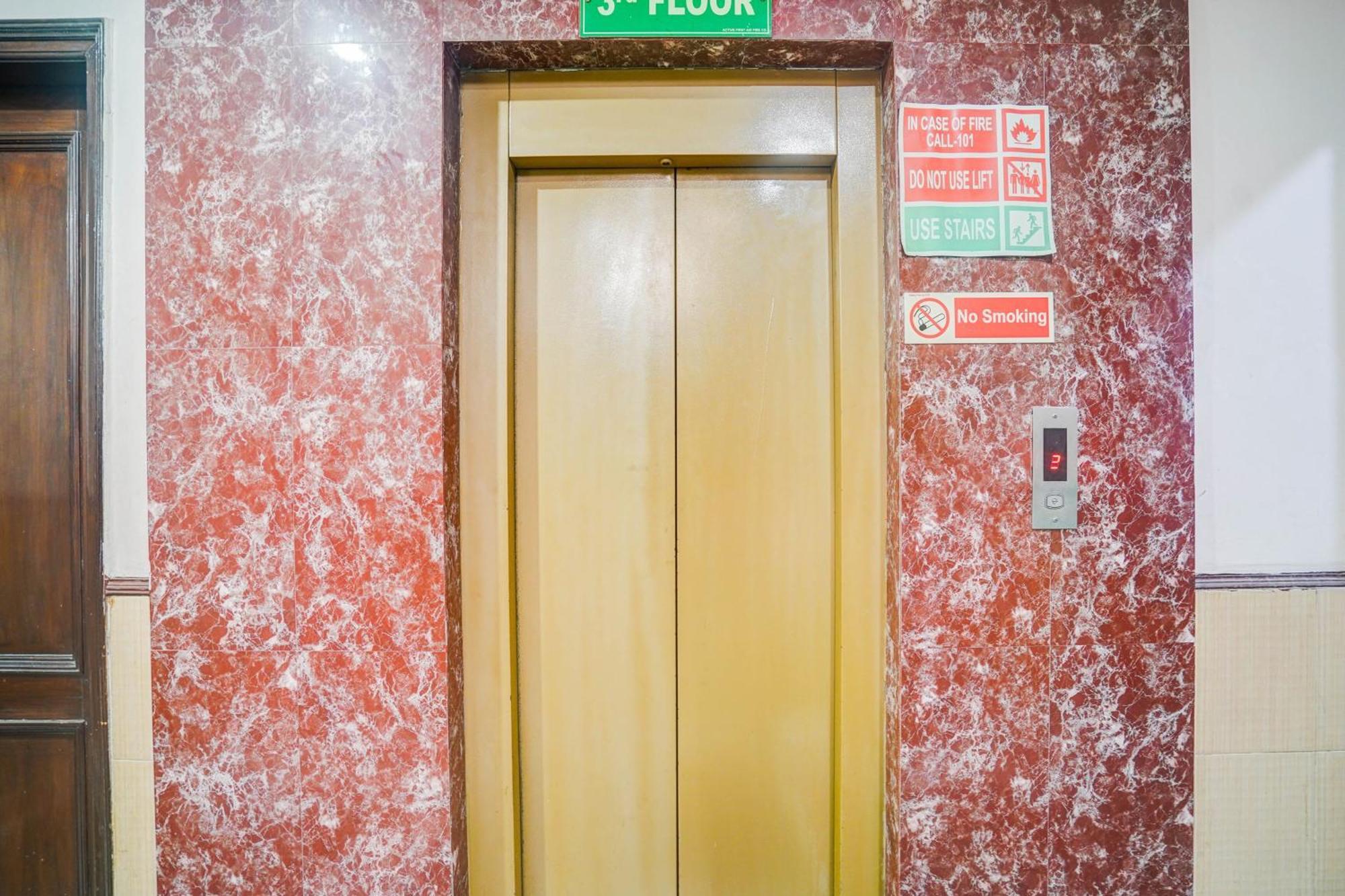 Fabhotel De Gold New Delhi Luaran gambar